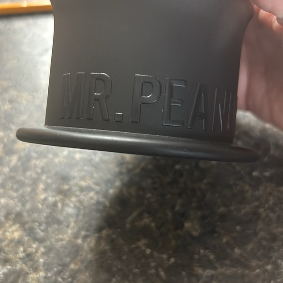 Mr Peanut - Picture 7 of 11